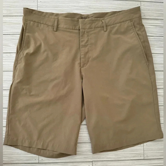 NikeGOLF x Nike | Standard Fit, Dri-Fit Golf Shorts - Size 34 - Picture 1 of 4